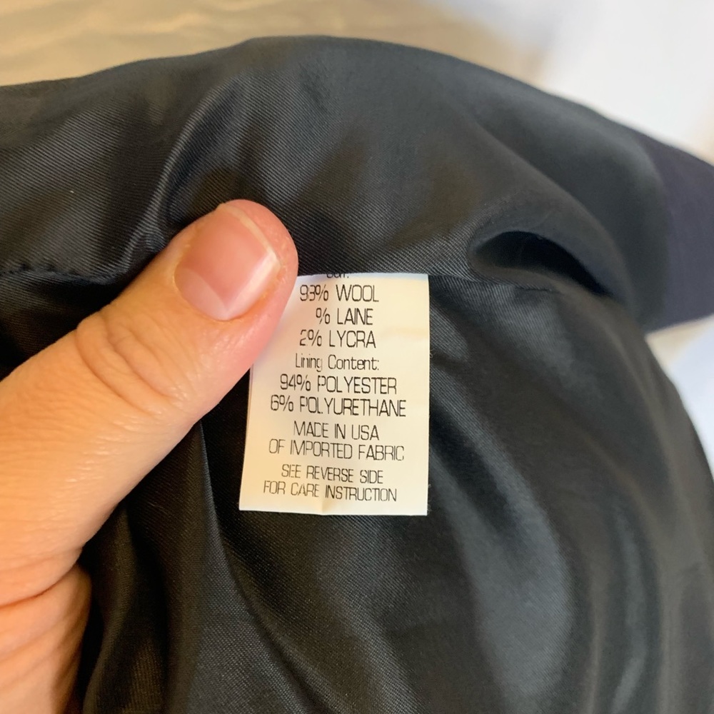 Theory suit jacket and pants size 4 - Picture 16 of 16